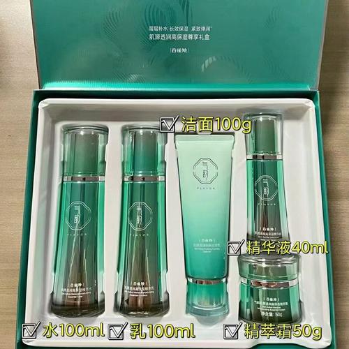 肌源透润，气韵新生 百雀羚高保湿精萃霜，肌肤的深度水润之选